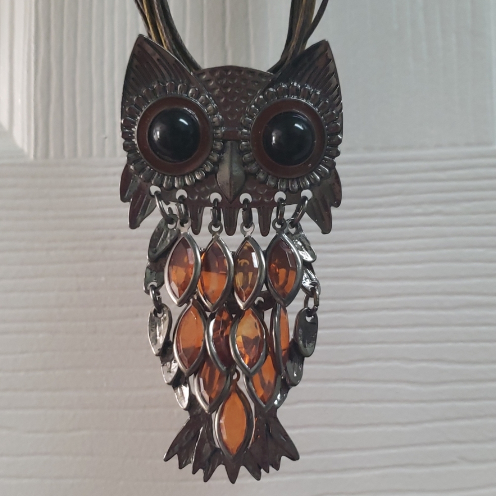 Owl necklace or pin